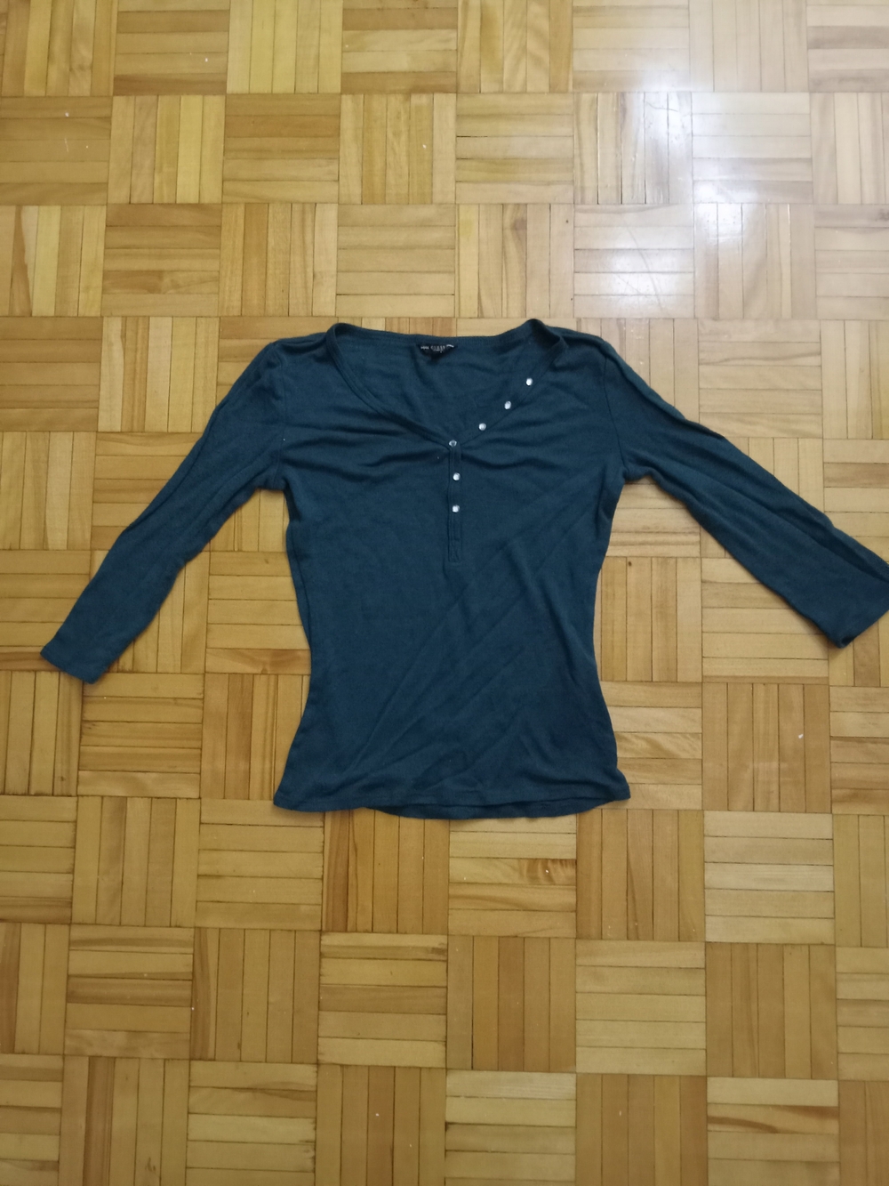 Guess Women's Teal V-Neck 3/4 Sleeve Top with Button Detail